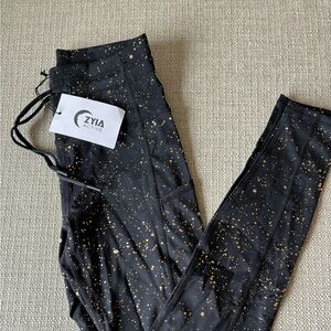 Zyia NWT drawstring waist leggings
